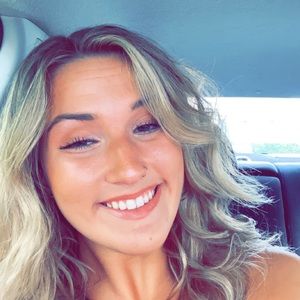 Meet your Posher, Lucy